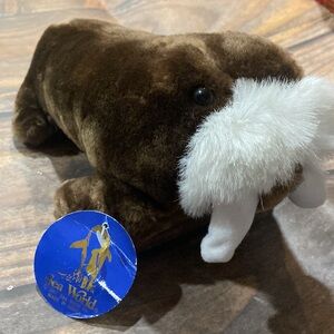 SeaWorld Vintage Plush Walrus Doll 1987 10”